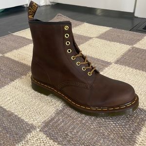 Doc Martens 1460 crazy horse boot